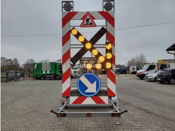  Przyczepa sygnalizacyjna ostrzegawcza VIRAGE - aanhangwagen auto