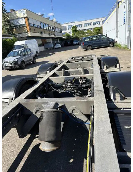 Containertransporter/ Wissellaadbak aanhangwagen H&W 4 x Tandem Lafette MEGA verzinkt Mitnahmestapl. 7. 3 x Tandem Lafette MEGA verzinkt Mitnahmestapl. 7.82 m