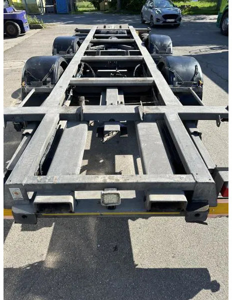 Containertransporter/ Wissellaadbak aanhangwagen H&W 4 x Tandem Lafette MEGA verzinkt Mitnahmestapl. 7. 3 x Tandem Lafette MEGA verzinkt Mitnahmestapl. 7.82 m
