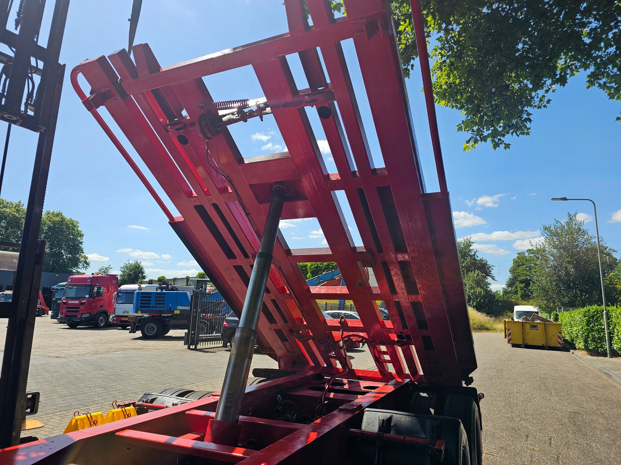 Haakarm/ Portaalarm aanhanger Kel-berg D24 3 Container Tippertrailer