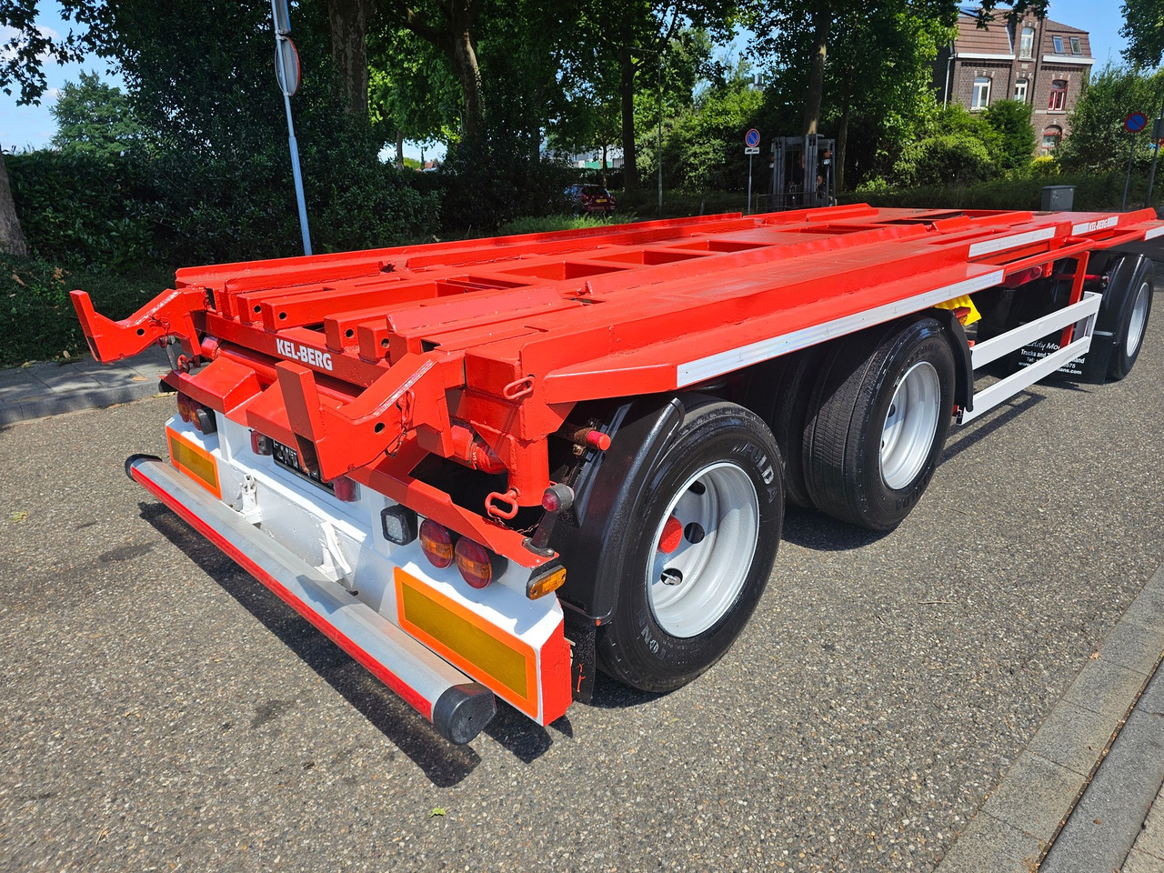 Haakarm/ Portaalarm aanhanger Kel-berg D24 3 Container Tippertrailer