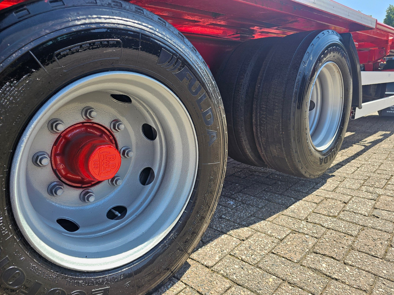 Haakarm/ Portaalarm aanhanger Kel-berg D24 3 Container Tippertrailer