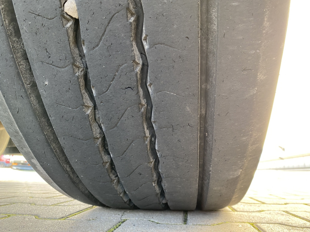 Kipper aanhangwagen Schmitz ZKI 18