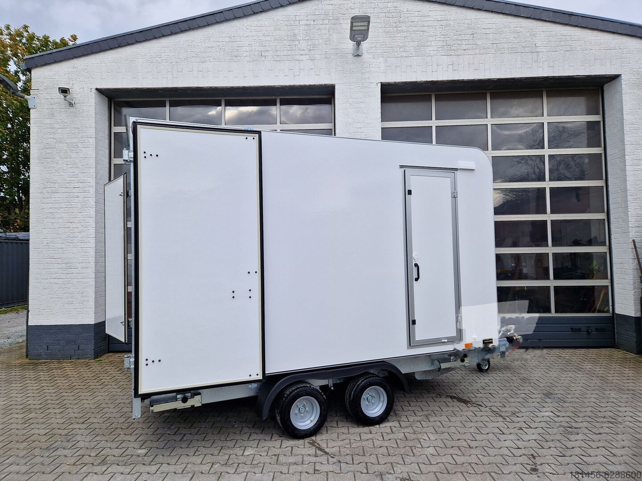 Nieuw Verkoopwagen trailershop schöner Kofferanhänger niedrige Ladefläche Seitentür 2700kg 360x200x210cm Neuverkauf: afbeelding 5