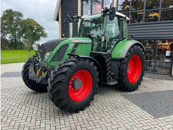 Tractor FENDT 720 Vario