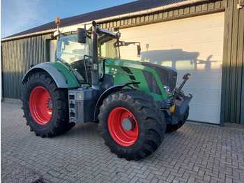 Tractor FENDT 828 Vario