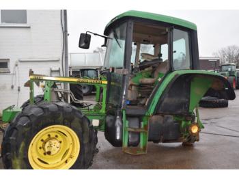 Tractor JOHN DEERE 6110