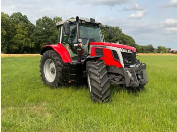 Tractor MASSEY FERGUSON 100 series