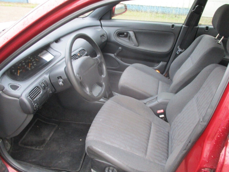 Personenwagen Mazda 626 SEDAN 1.8I LX , Airco: afbeelding 11