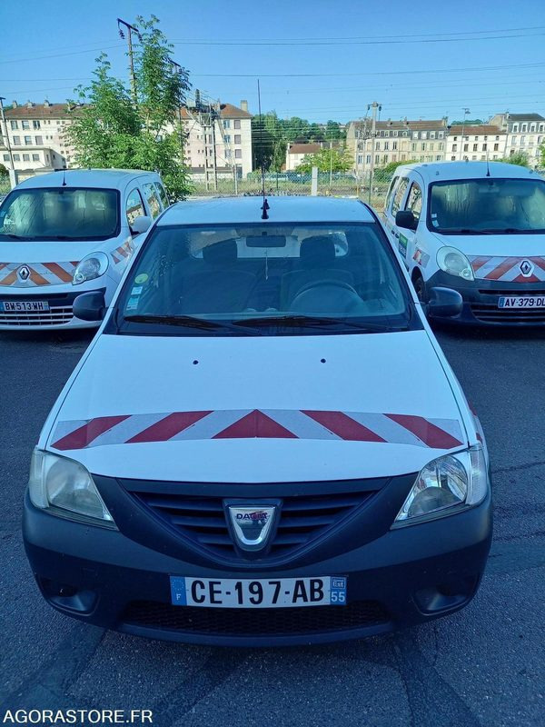 Personenwagen DACIA LOGAN PICK UP 2 PLACES