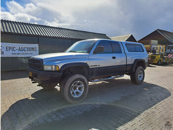 Personenwagen Dodge Ram 1500