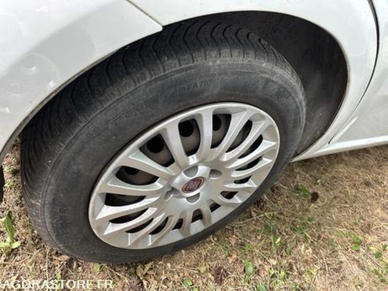 Personenwagen Fiat Punto - CF169TW