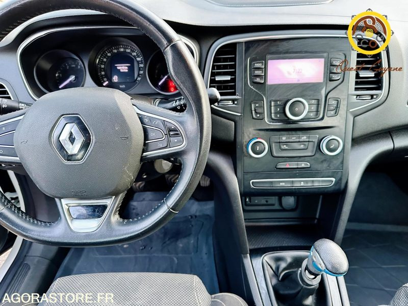 Personenwagen GUYANE FRANCAISE CONTINENT SUD AMERICAIN-RENAULT MEGANE 4_2017_128145 KM