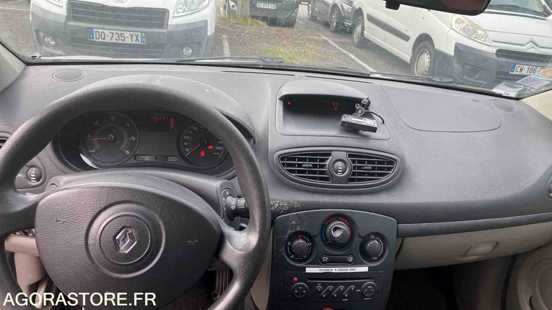 Personenwagen RENAULT CLIO - 192291 KM - 2007