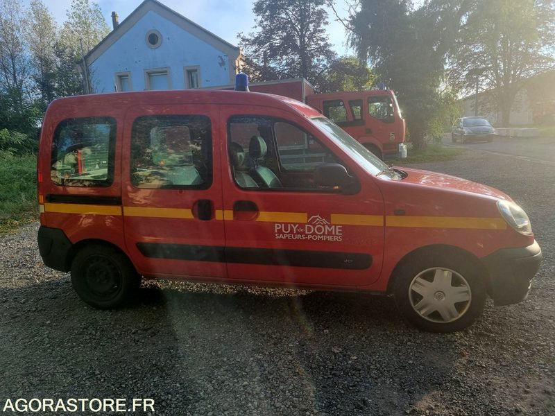 Personenwagen RENAULT KANGOO - 4366 XM 63 - 2003