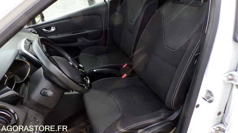 Personenwagen Renault Clio 4 DQ-031-CM (BP)