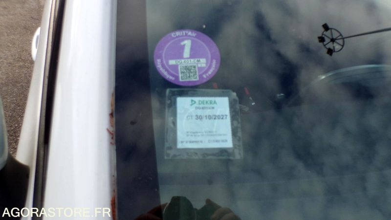 Personenwagen Renault Clio 4 DQ-031-CM (BP)