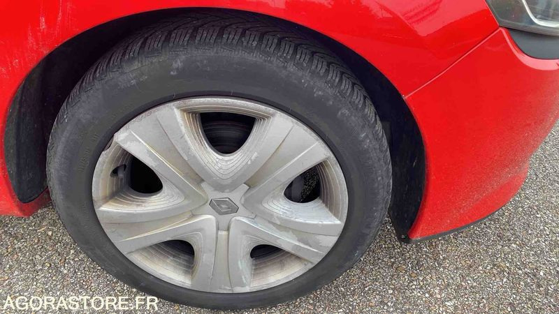 Personenwagen Renault Clio dci 90 business - 13/11/2014