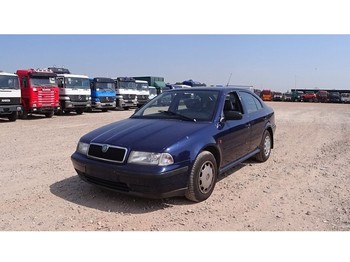 Personenwagen Škoda Octavia 1.6