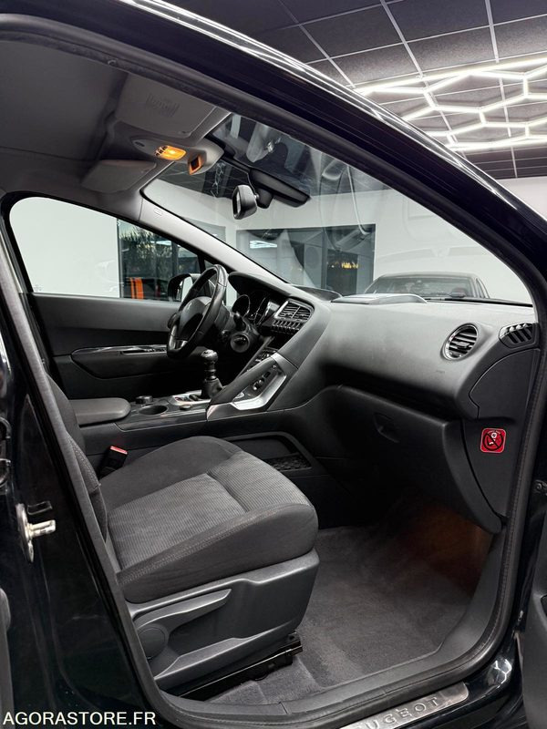 SUV PEUGEOT 3008 1.6L HDI 115CH CROSSWAY