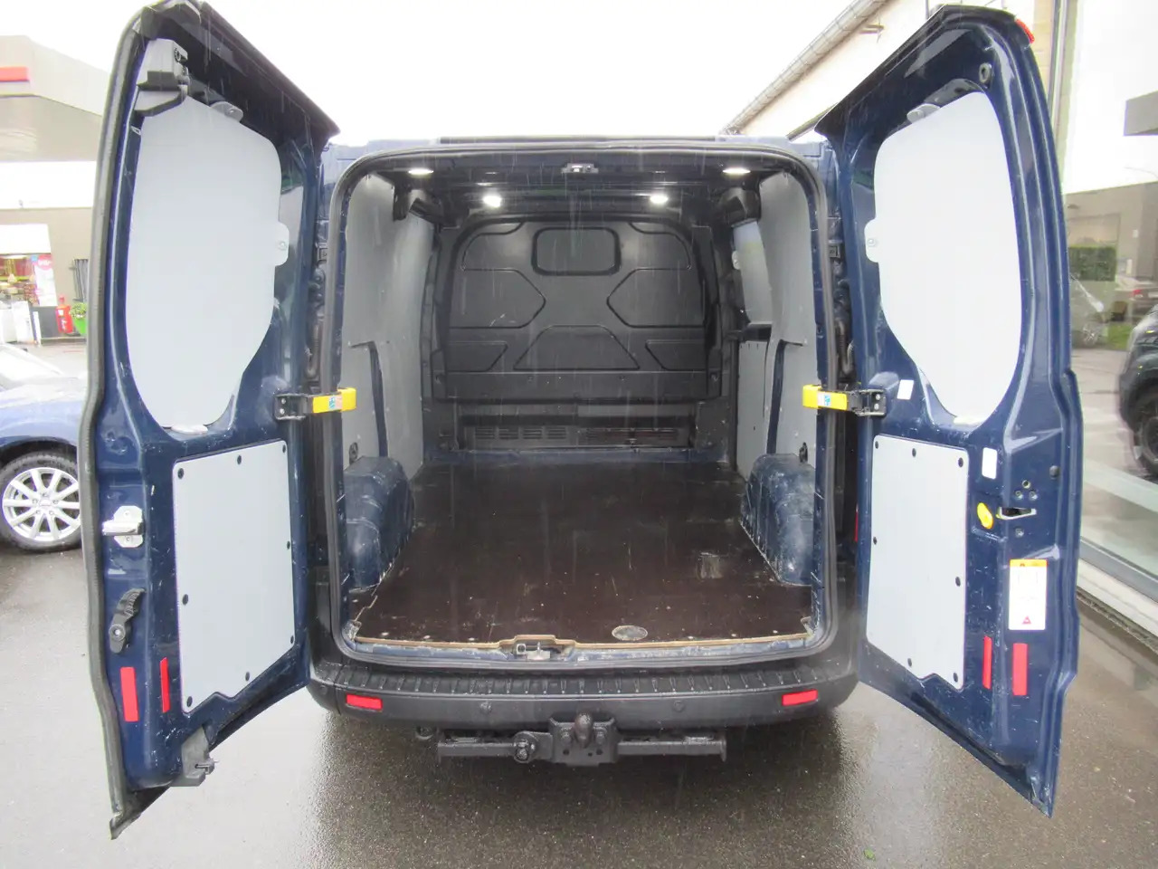 Gesloten bestelwagen Ford Transit Custom L1 131CV EURO6 17900€+TVA/BTW: afbeelding 5