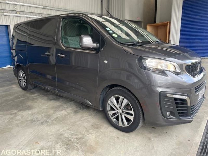 Gesloten bestelwagen EXPERT STANDART PREMIUM PACK 2.0 BHDI 180 EAT8  203050 km