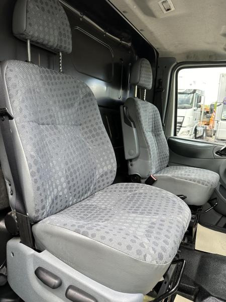 Gesloten bestelwagen Ford Transit 2.5 TDI KA Hoch HEGLA GLAS Luftfederung