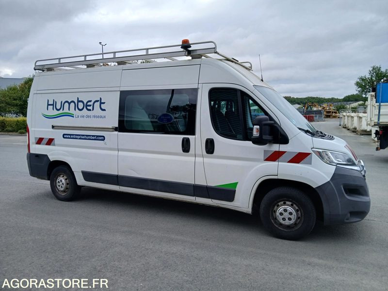 Gesloten bestelwagen JUMPER 7 PLACES - 2015 / 194 131 KM