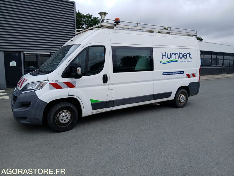 Gesloten bestelwagen JUMPER 7 PLACES - 2015 / 194 131 KM