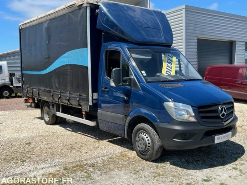 Gesloten bestelwagen MERCEDES SPRINTER 516 CDI CAISSE DÉMÉNAGEMENT BACHÉ+ HAYON - 2018 - 202 600km