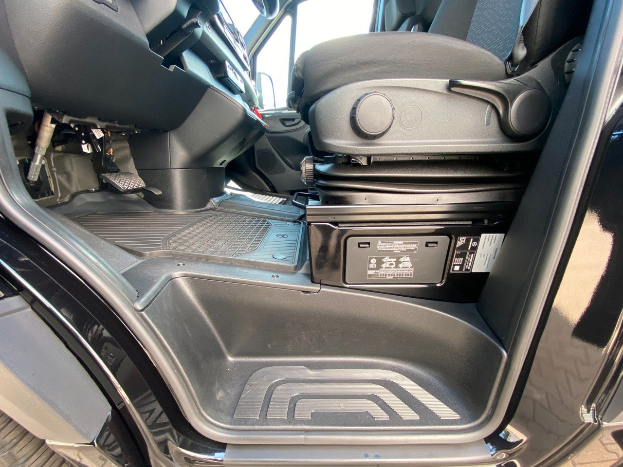 Gesloten bestelwagen Mercedes-Benz 319 Sprinter CDI | LBW+Seitentür*Navi*Klima*ACC Mercedes-Benz 319 Sprinter CDI | LBW+Seitentür*Navi*Klima*ACC