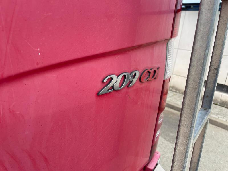 Gesloten bestelwagen Mercedes Sprinter 209 CDI
