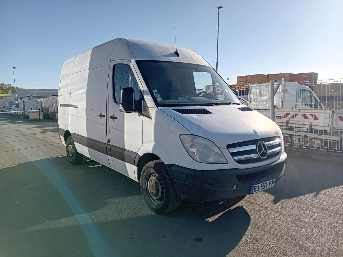 Gesloten bestelwagen Mercedes Sprinter 218 CDI
