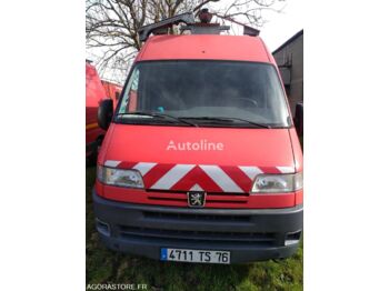 PEUGEOT BOXER - gesloten bestelwagen