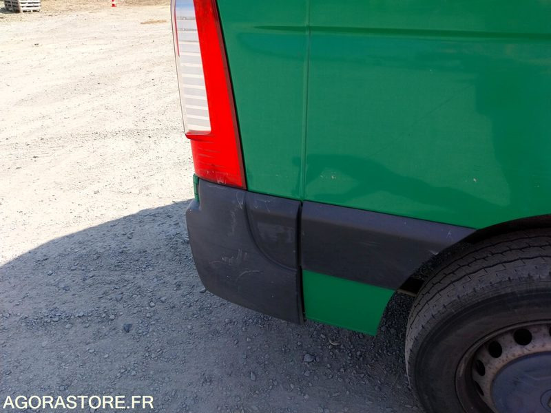 Gesloten bestelwagen RENAULT MASTER - 2012 / 276364KM (V2M11824)