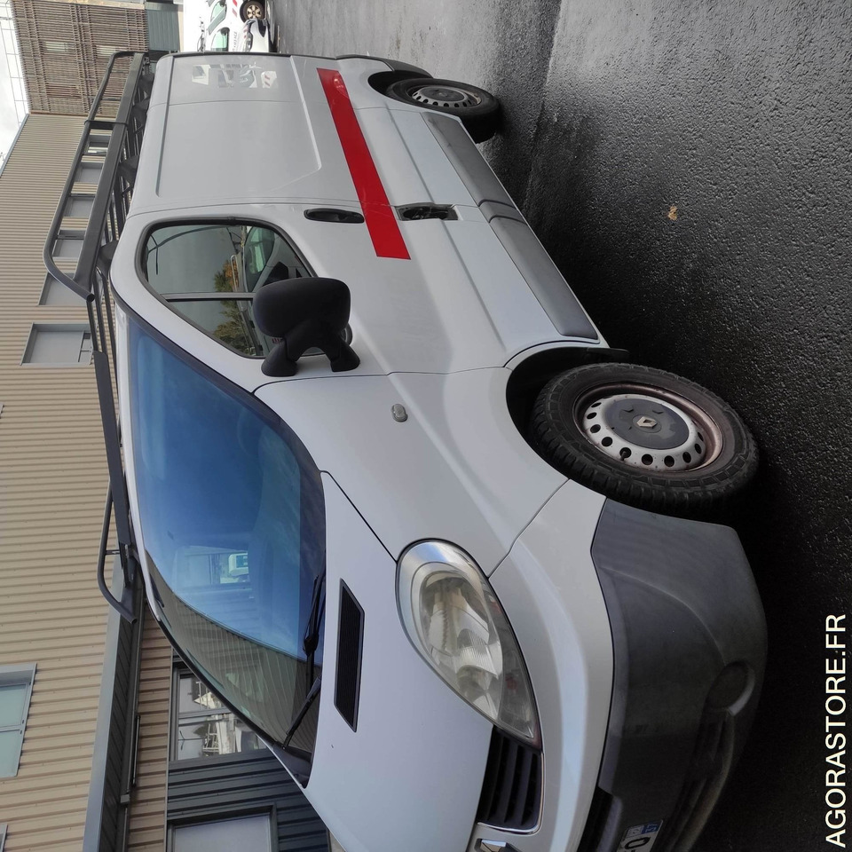Gesloten bestelwagen RENAULT - TRAFIC - 2013 / 171683 KMS (CS-775-FQ)