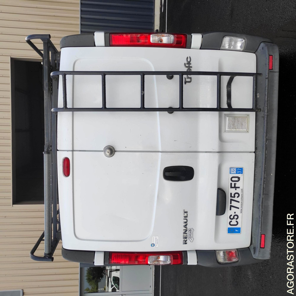 Gesloten bestelwagen RENAULT - TRAFIC - 2013 / 171683 KMS (CS-775-FQ)