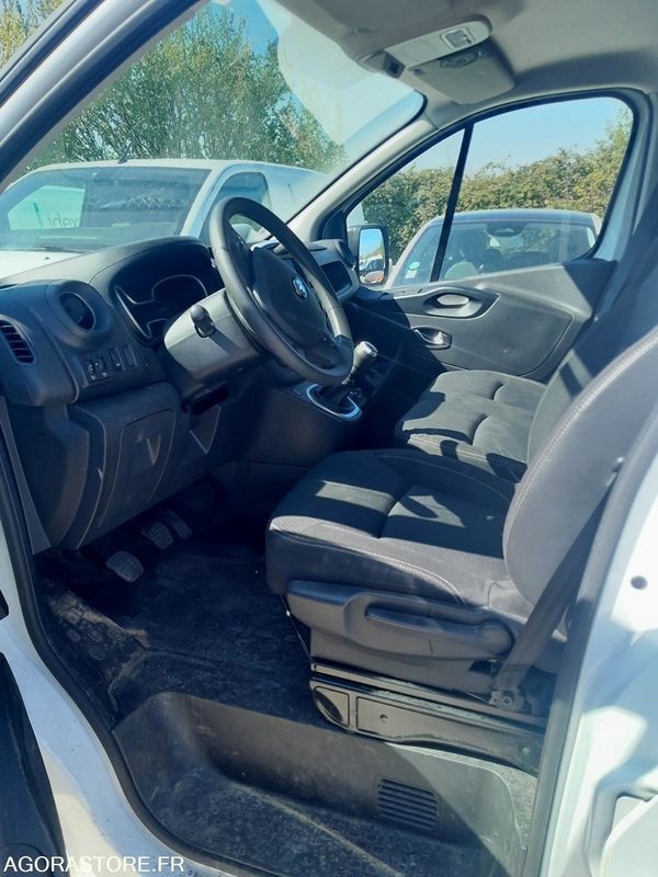 Gesloten bestelwagen RENAULT TRAFIC - 2021 - 35781 Kms