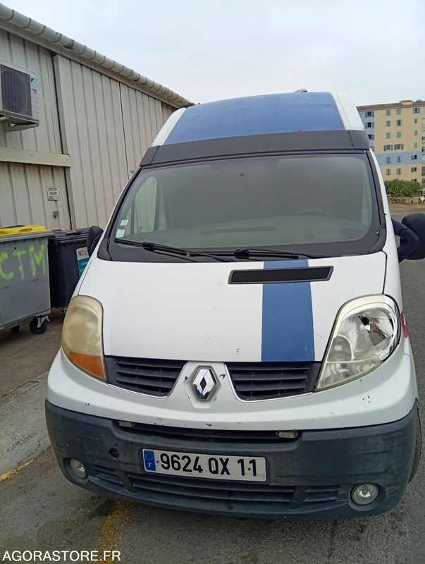 Gesloten bestelwagen RENAULT TRAFIC 211200kms - 2006