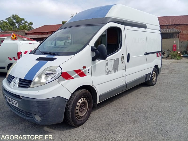 Gesloten bestelwagen RENAULT TRAFIC 211200kms - 2006