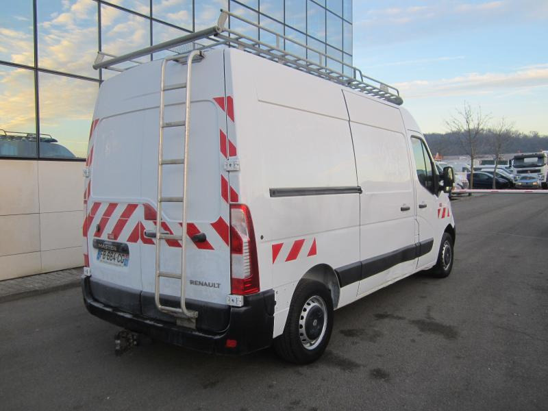 Gesloten bestelwagen Renault Master 2.3 DCI 125