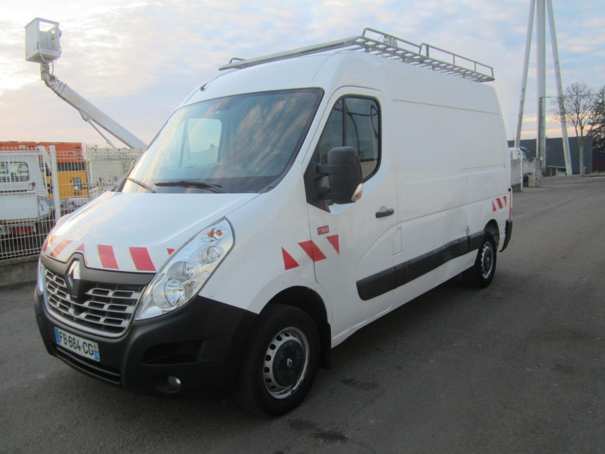 Gesloten bestelwagen Renault Master 2.3 DCI 125