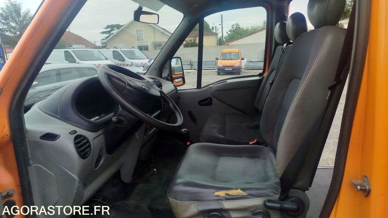 Gesloten bestelwagen Renault Master - 6048-MF-32 - 2003 - 417490 km