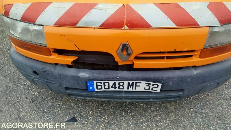 Gesloten bestelwagen Renault Master - 6048-MF-32 - 2003 - 417490 km