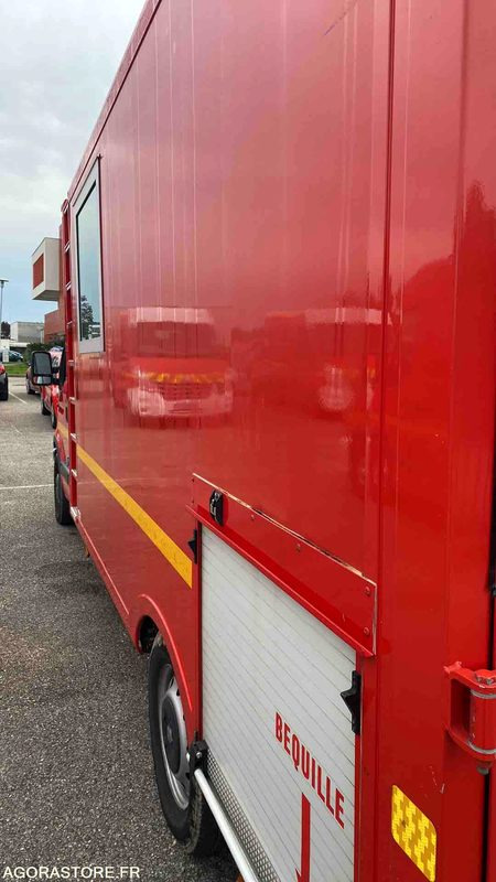 Gesloten bestelwagen Renault Master dci120 - 31/07/2003