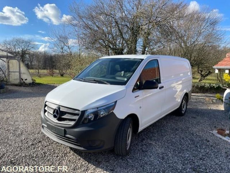Gesloten bestelwagen Vito Electrique comme neuf