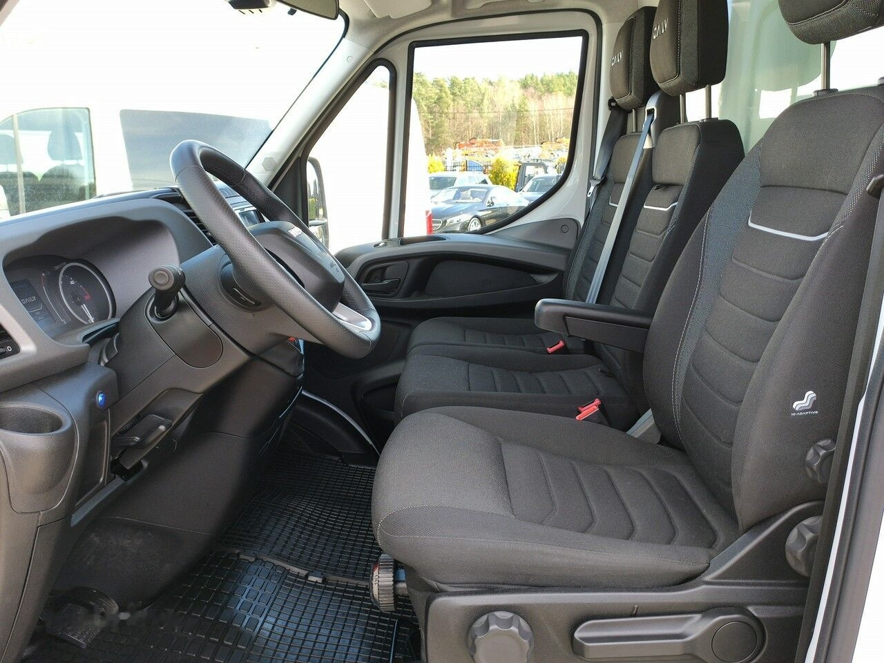 Leasing IVECO Daily 35S18 IVECO Daily 35S18: afbeelding 27