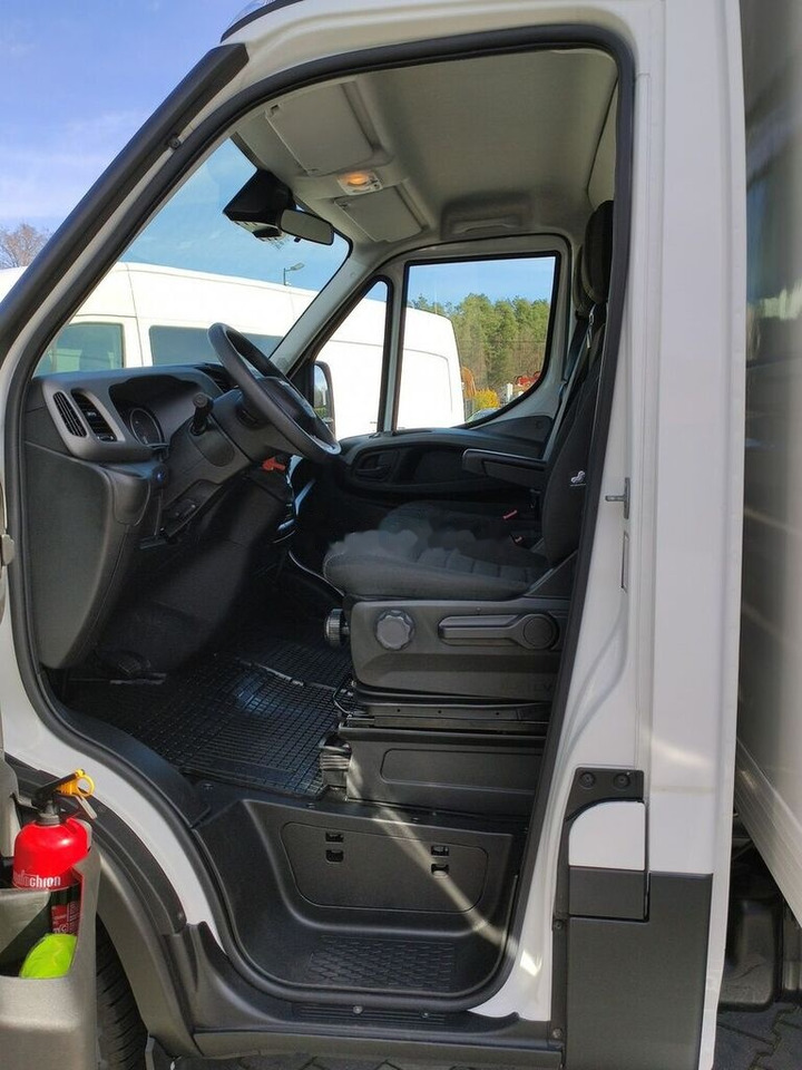 Leasing IVECO Daily 35S18 IVECO Daily 35S18: afbeelding 25