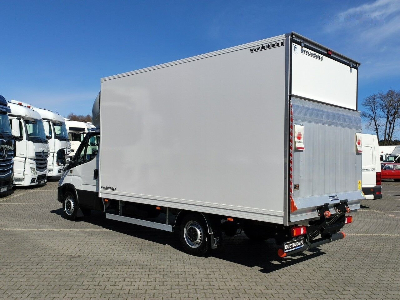 Leasing IVECO Daily 35S18 IVECO Daily 35S18: afbeelding 14