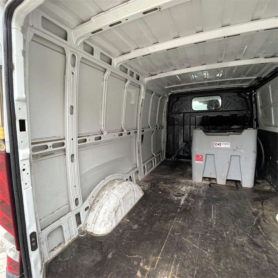 Gesloten bestelwagen Iveco 35-120 HI Matic: afbeelding 29